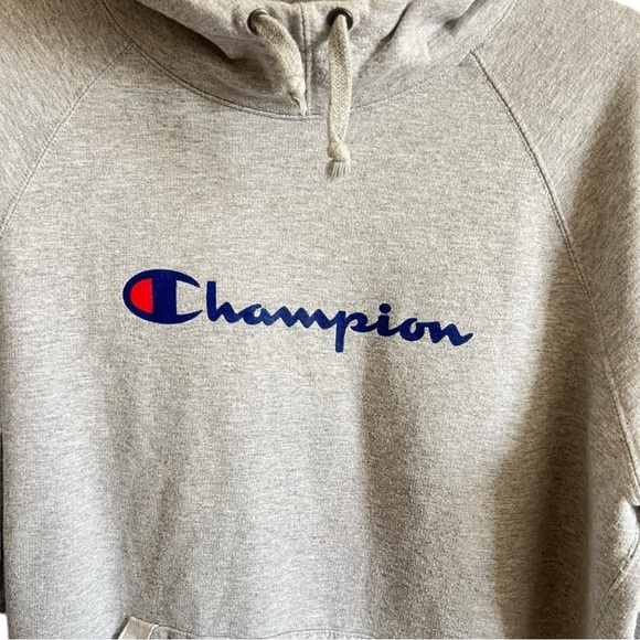 Champion grey hoodie with embroidered logo on the chest - Picture 2 of 3